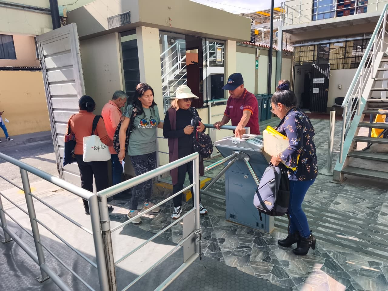 GREA pide sustento por viaje de trabajadores de la UGEL Sur a Áncash