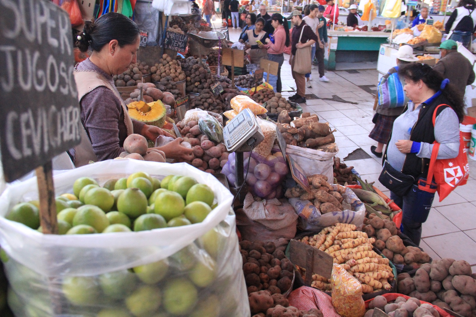 Precios de carnes y tubérculos se mantienen en mercados