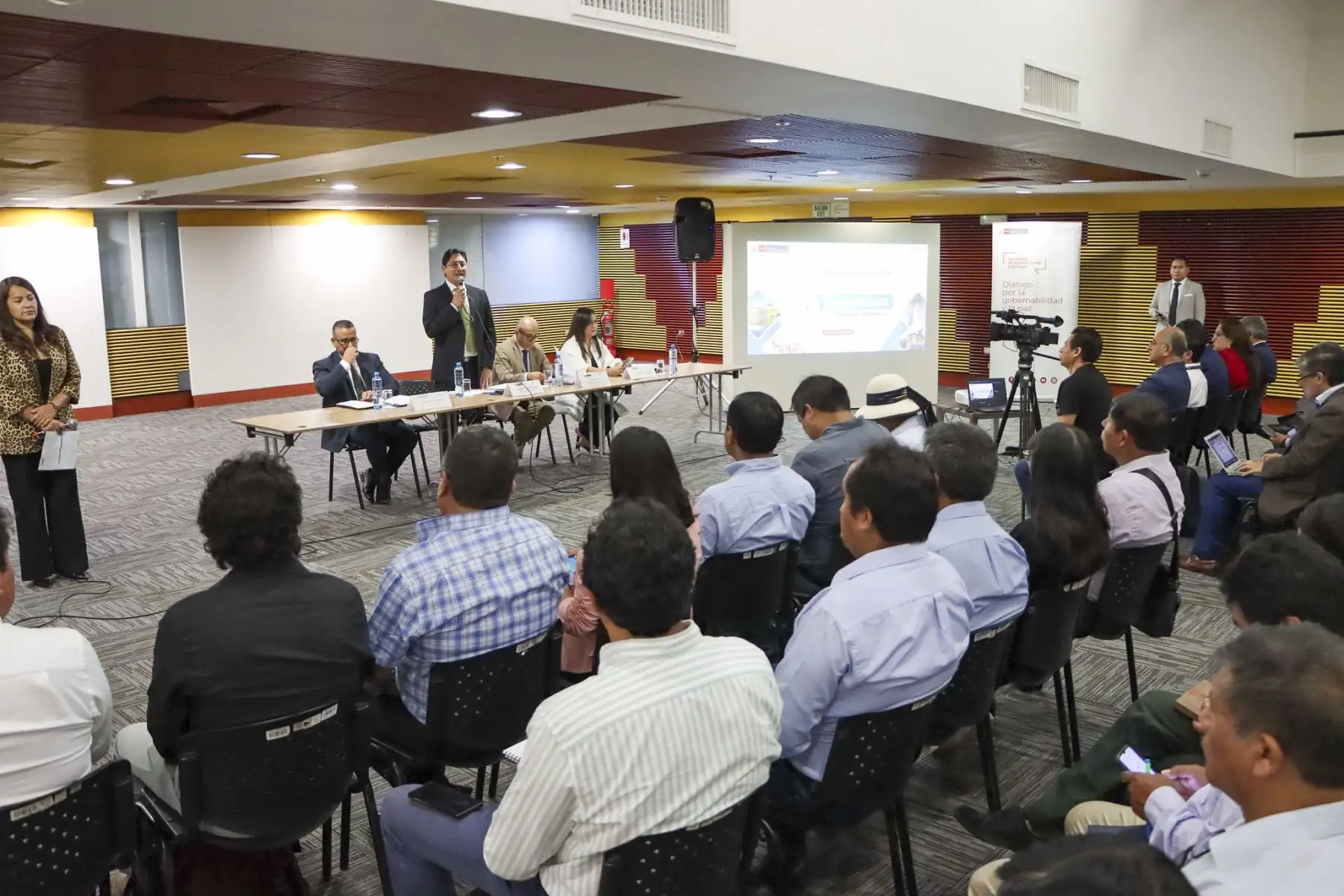 Prorrogan vigencia de grupo para desarrollo de Cotabambas y Progreso