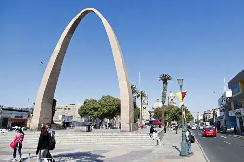 Asignan presupuesto al Gore para la repatriación de peruanos desde Chile