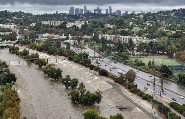 Más de 22 millones en alerta de inundación por lluvias en California