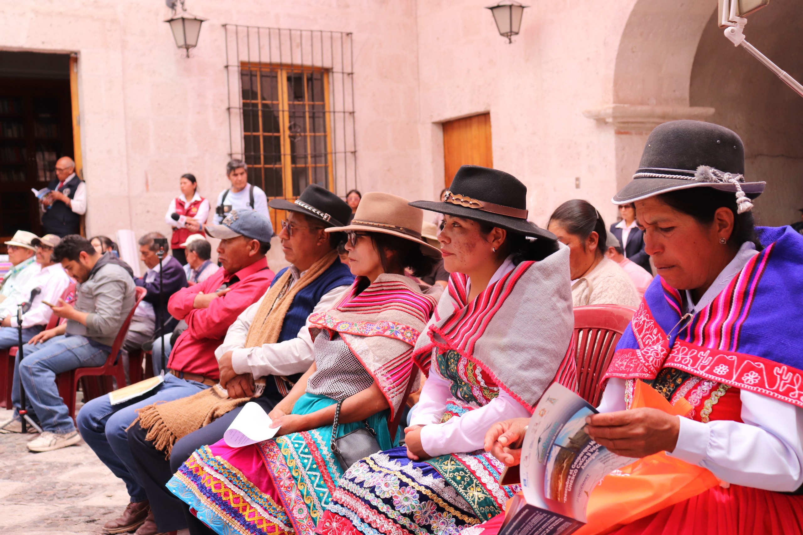 Lanzan ruta turística «Mamachocha y sus volcanes en el Geoparque»