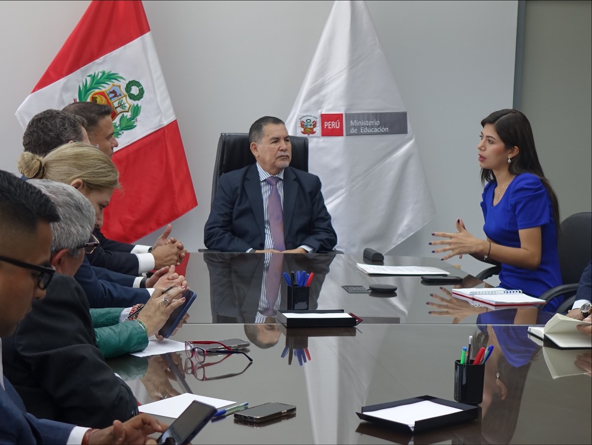 Remodelar estadios Melgar y Umacollo será decisión de Sergio Ludeña