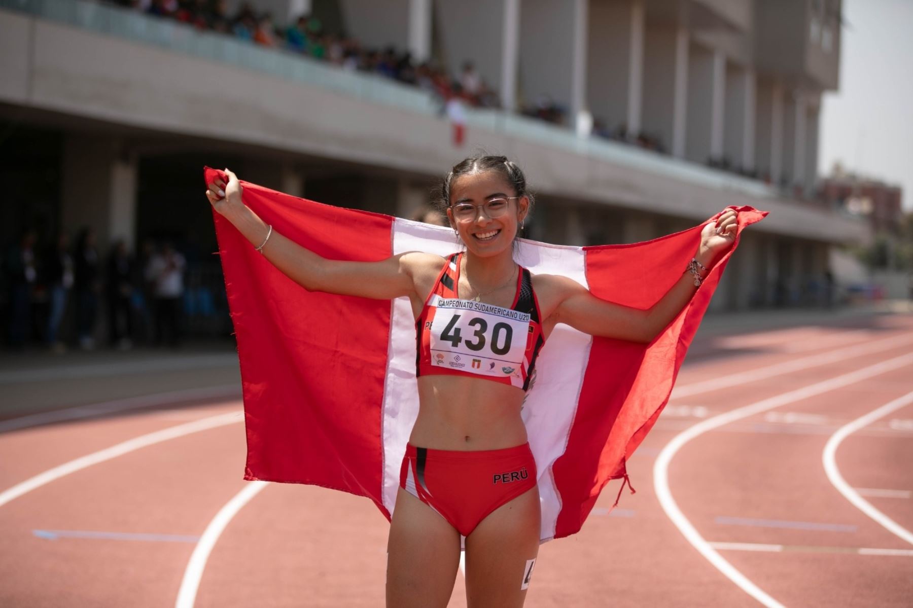 Cayetana Chirinos batió récord y clasificó al Mundial de USA