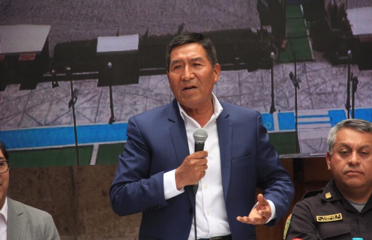 Islay proyecta un millón de visitantes en el verano 2026