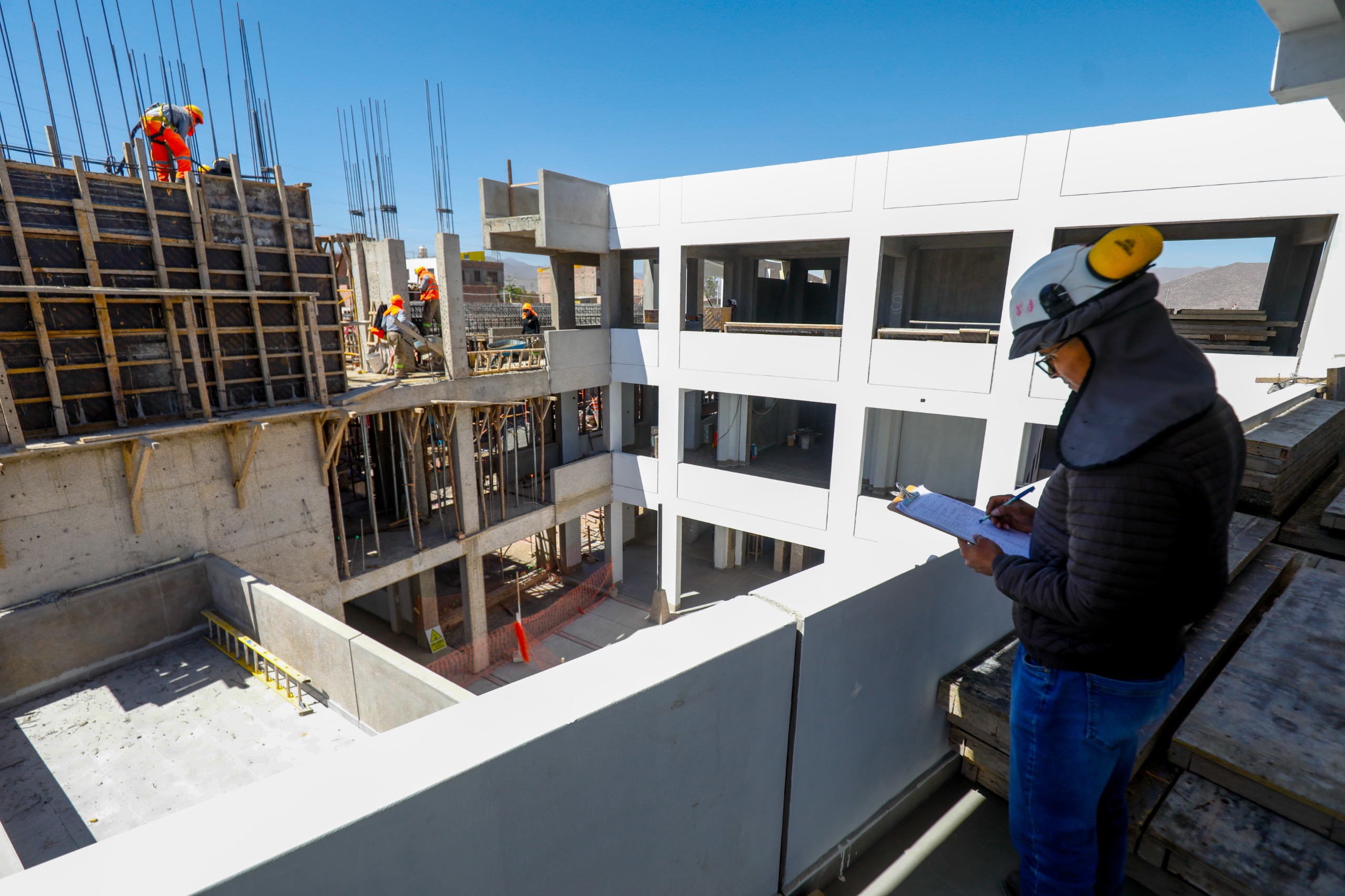Reactivarán trabajos en el colegio Paraíso de Chuca