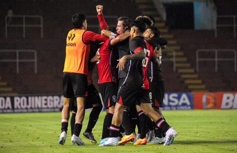 FBC Melgar anunció la renovación de Horacio Orzán