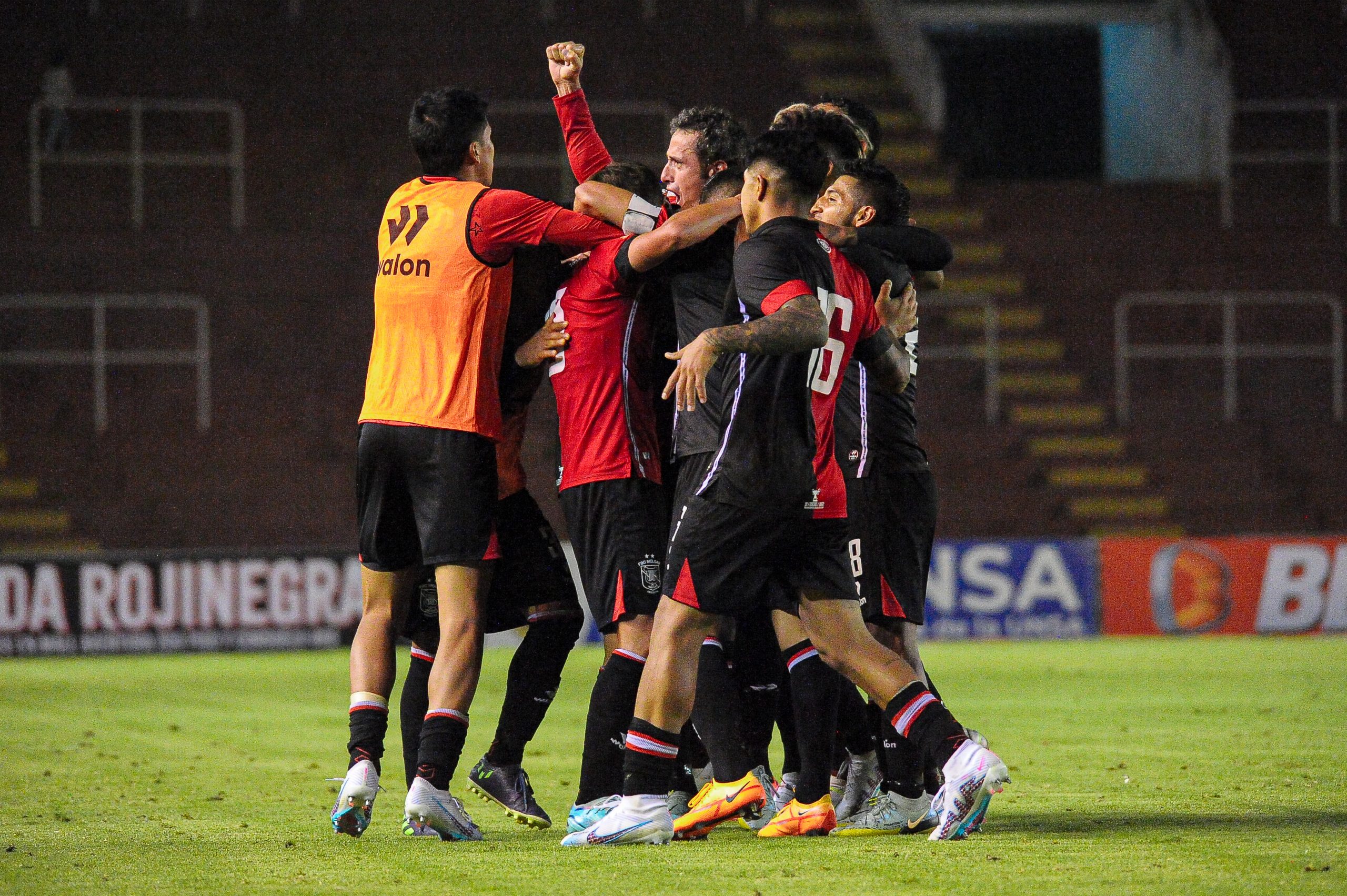 FBC Melgar anunció la renovación de Horacio Orzán