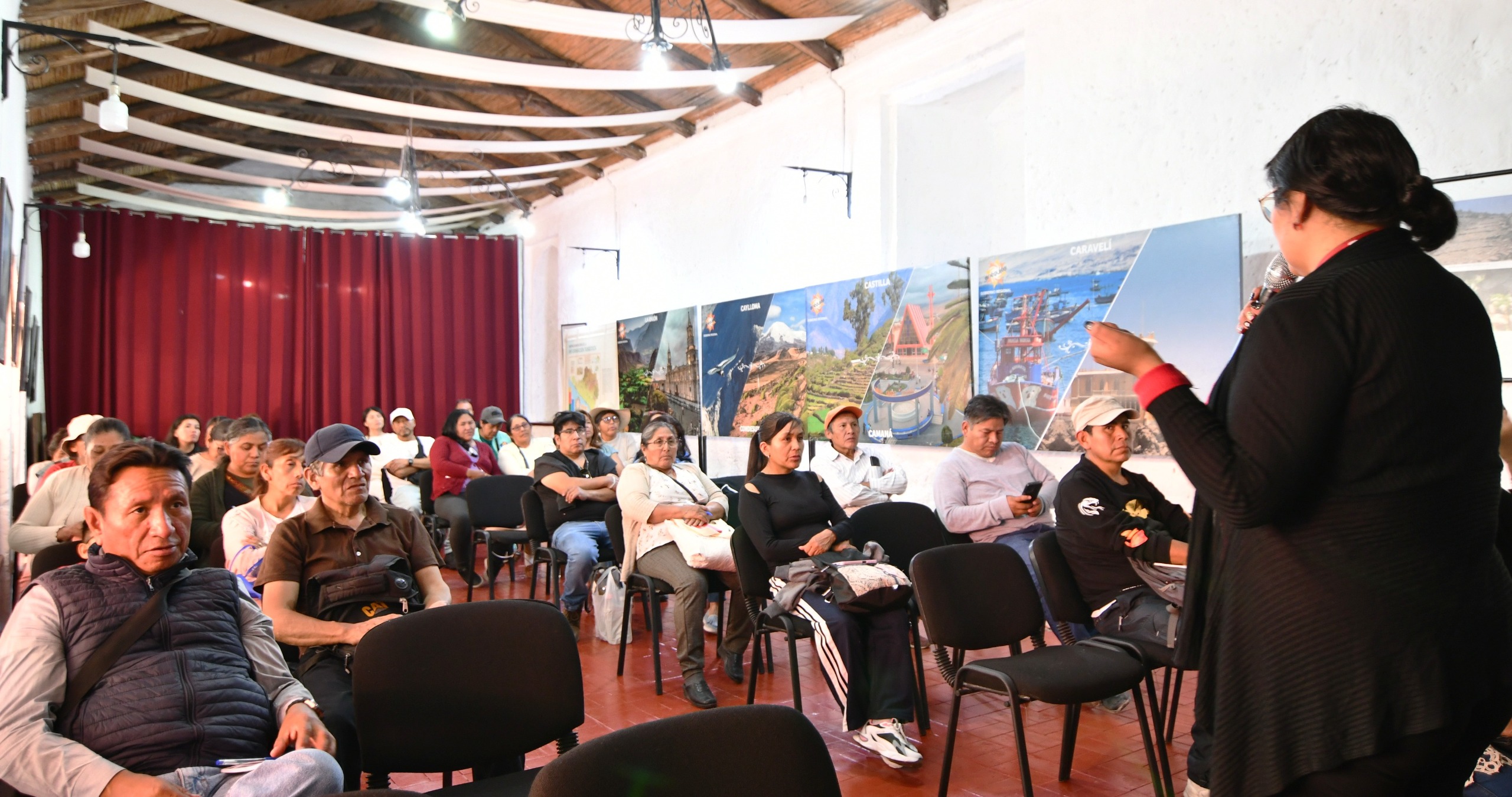 GRA capacita artesanos sobre registro de marca