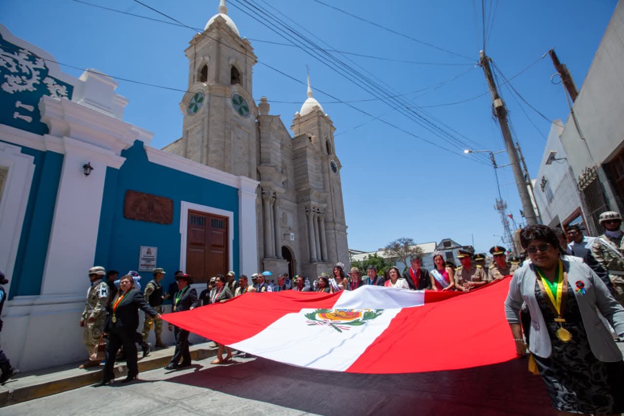 Moquegua, tres veces benemérita, celebró 484 aniversario de fundación