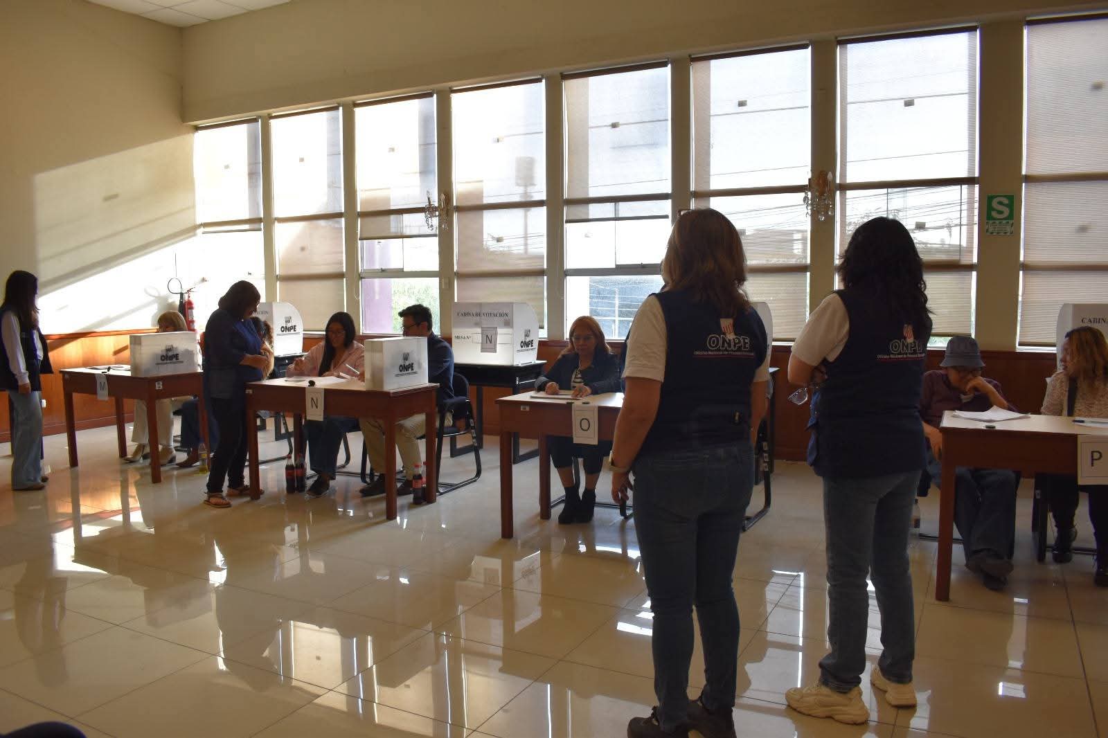 Más de 52 mil arequipeños eligieron su local de votación