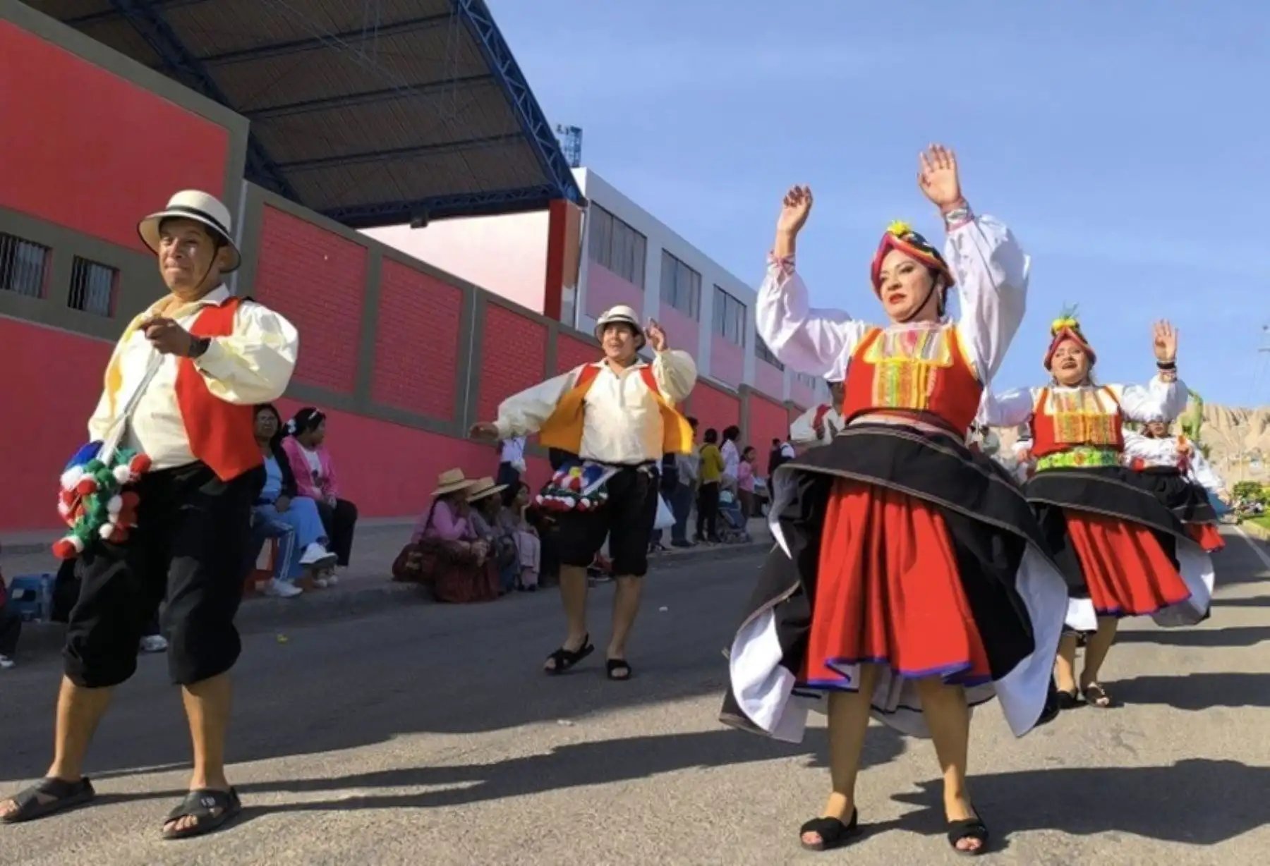 Con serenatas, corso y exposiciones se celebra aniversario número 484