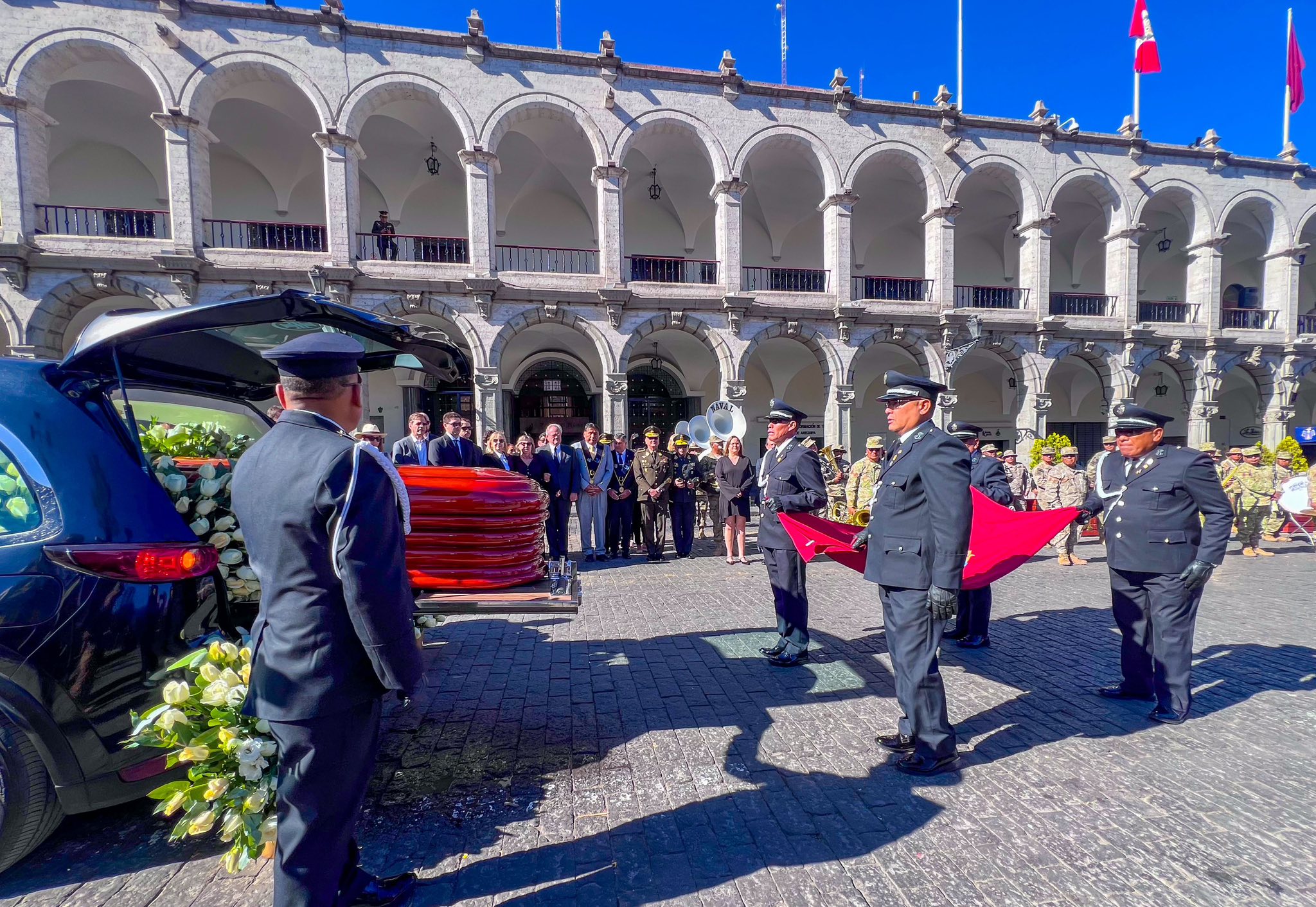 Arequipa despide a José García, símbolo de servicio y progreso