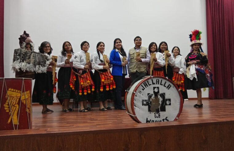 Sikuris con rumbo al sur: Jallalla Warmis llevará su música a Chile y Argentina