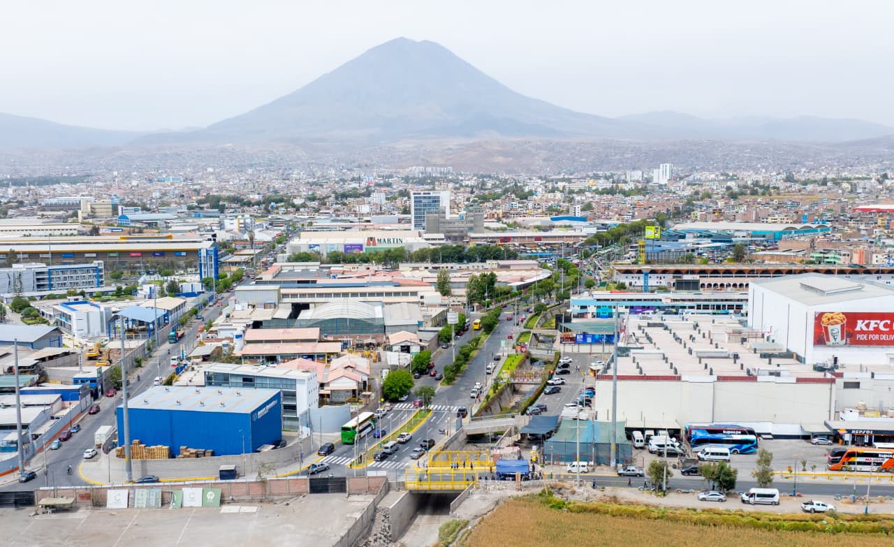 MPA entrega el puente Gunther y adoquinado de Urb. La Victoria