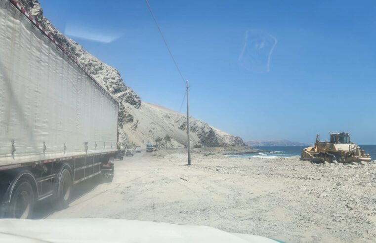 Camino alterno en Atico estará habilitado hasta el lunes