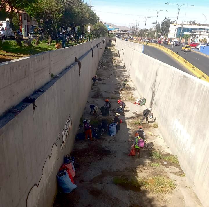 MPA inicia limpieza de torrenteras del Cercado ante llegada de lluvias
