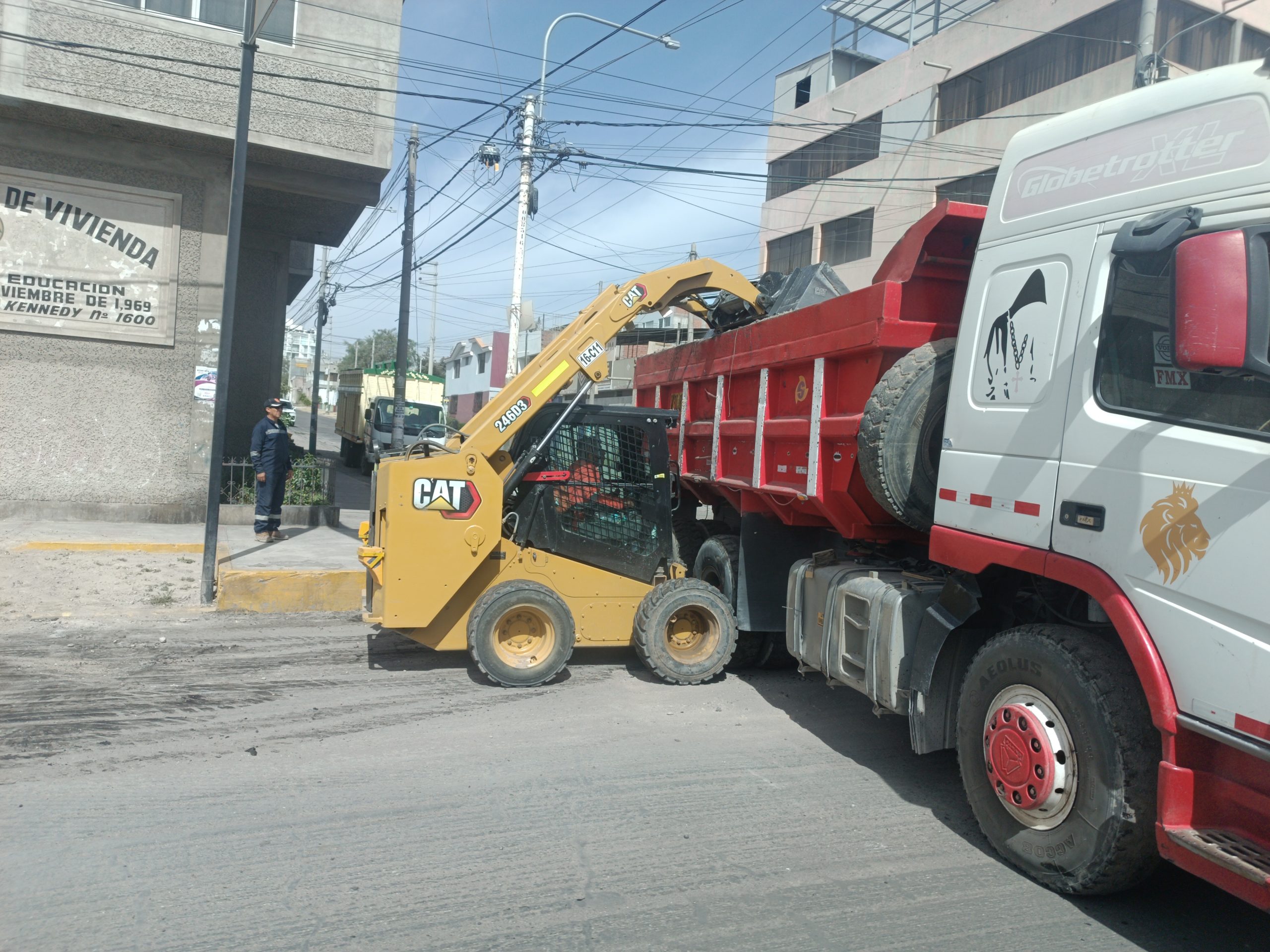 FOTO DE HOY JUEVES 27 DE NOVIEMBRE