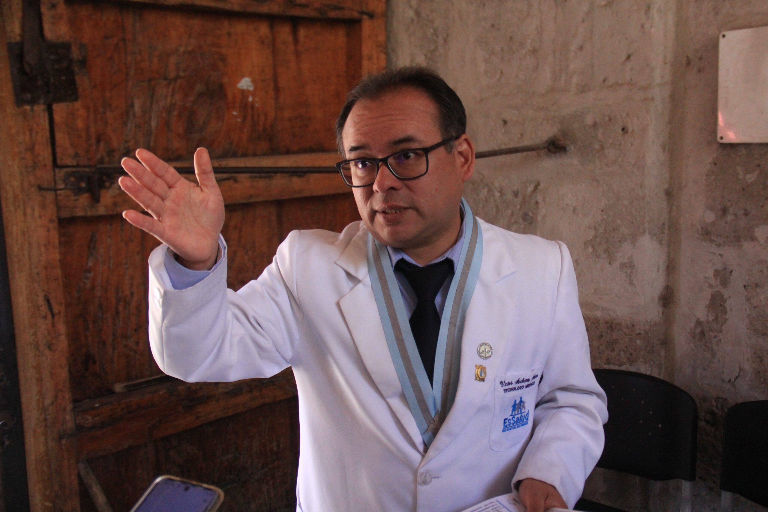 Tecnólogos médicos piden anular convocatoria de la Red Arequipa–Caylloma