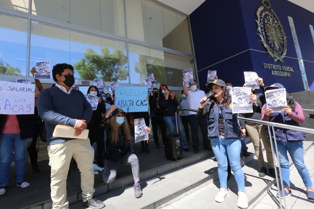 Servidores del Ministerio Público se va a la huelga indefinida en busca de mejores pagos