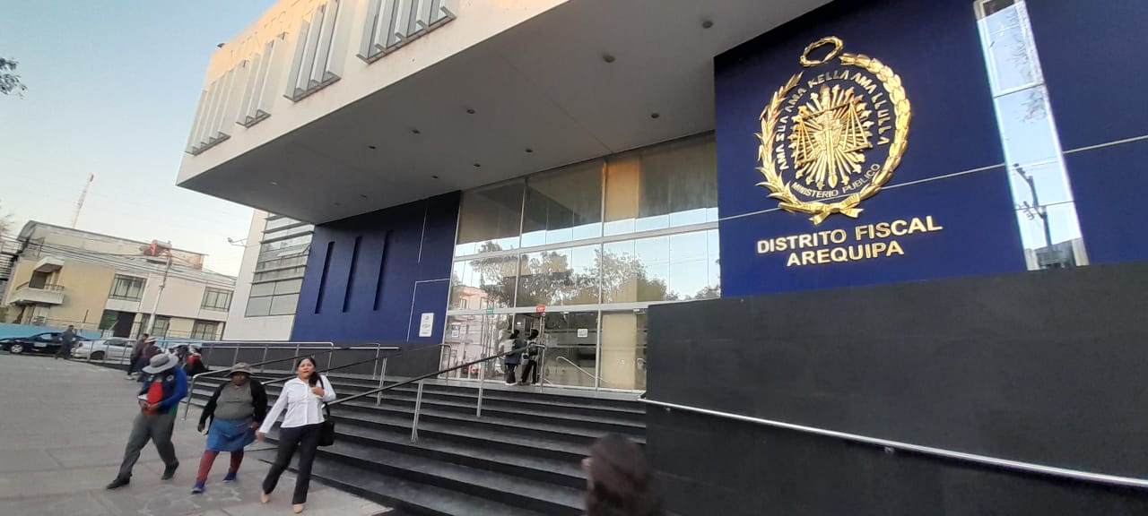 Arequipa: fiscales provisionales ganan la mitad que titulares