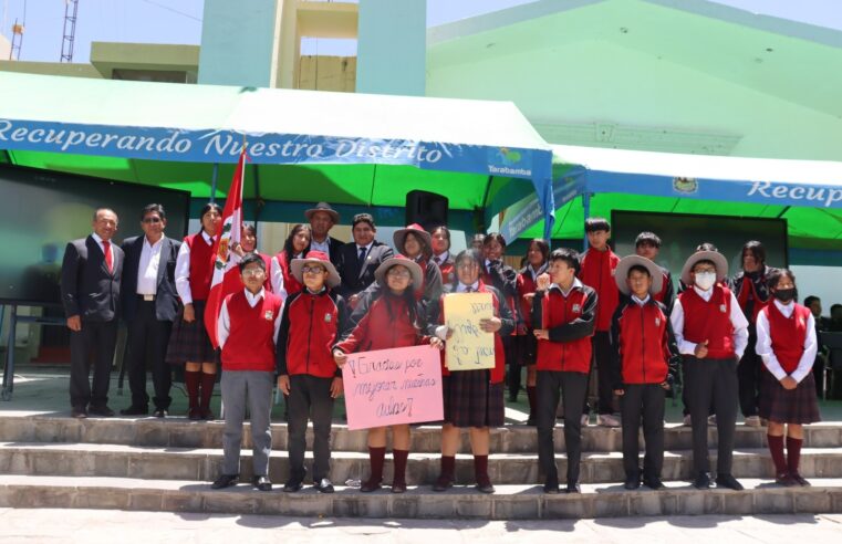 Escolares de Yarabamba se beneficiaron con donativos