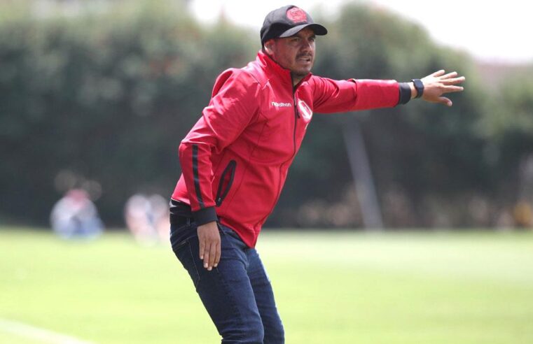 DT Jaime Serna exasistente de Reynoso seguirá en Moquegua