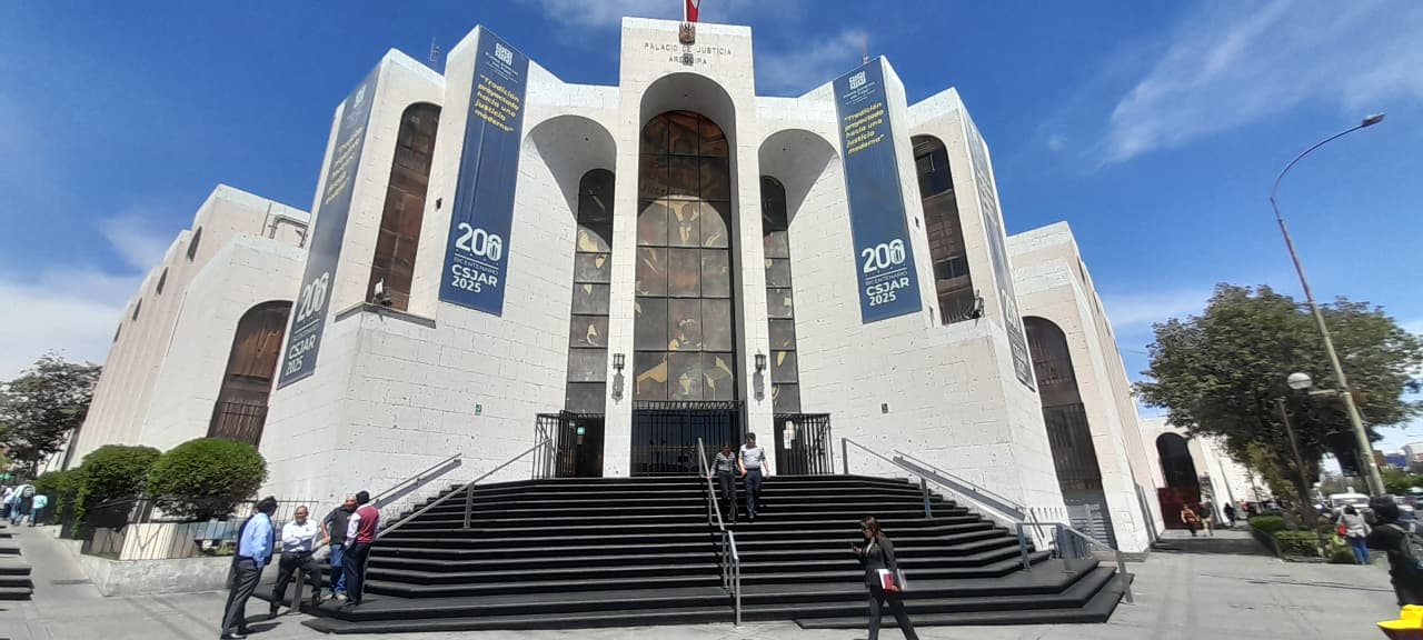 Filtración de examen obliga a postergar concurso de plazas hasta el próximo año