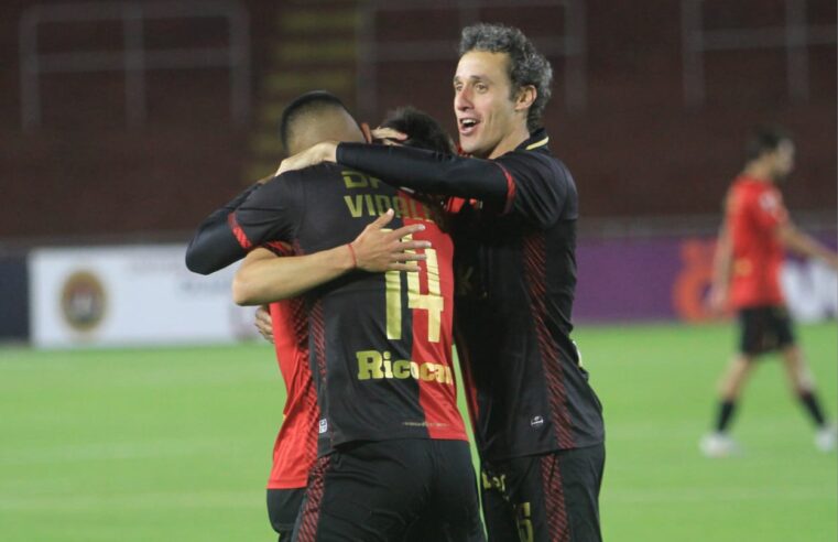 «Malas decisiones detienen crecimiento del fútbol peruano»