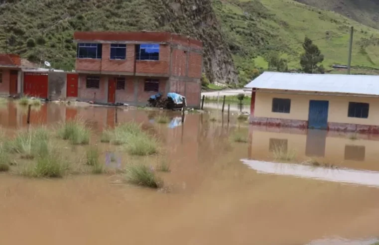 Más de 100 distritos de la sierra en riesgo por precipitaciones
