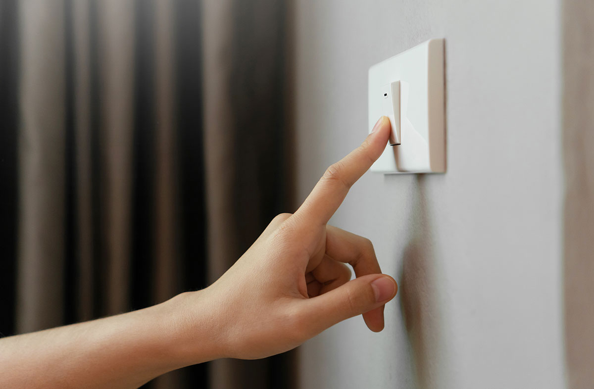 EL PODER DESCRIPTIVO EN “APAGA LA LUZ”