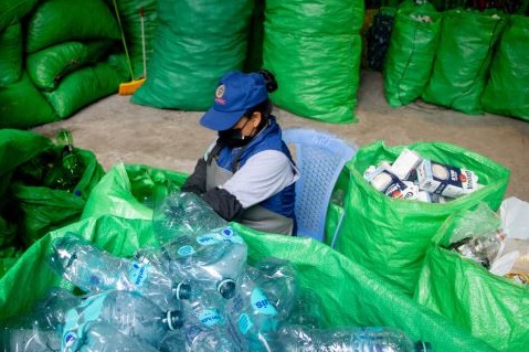 Machupicchu: a diario recolectan media tonelada de residuos