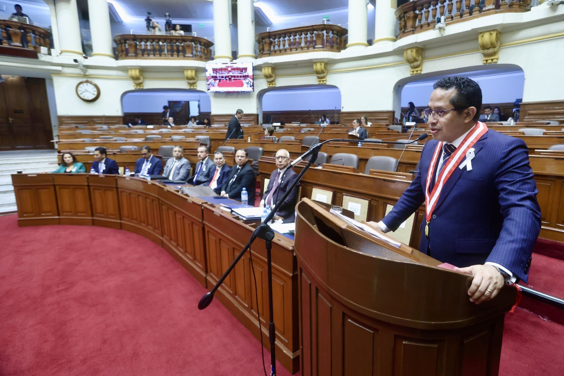 JNE advierte déficit de 52% en presupuesto para elecciones