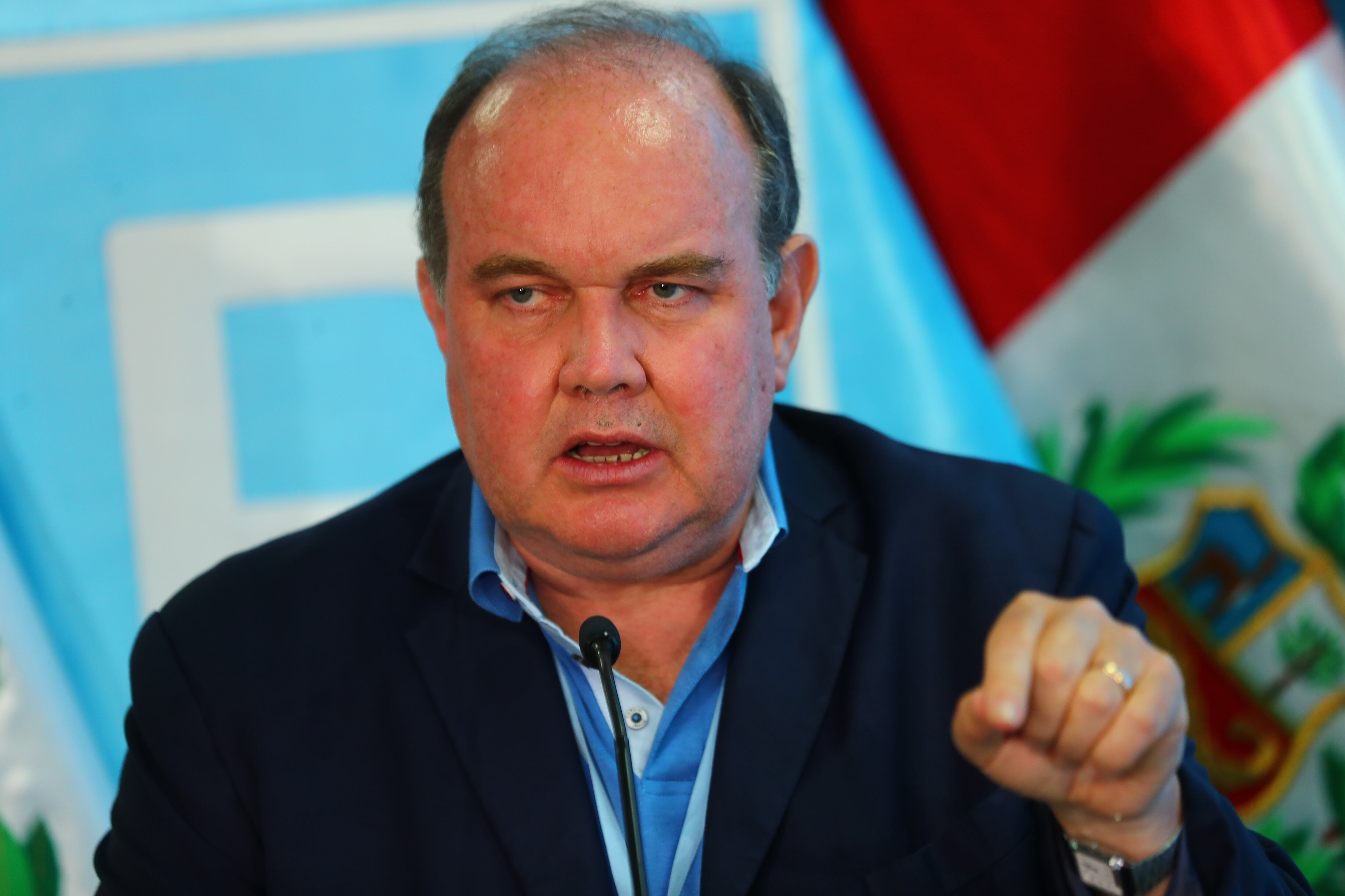 López Aliaga es candidato presidencial de Renovación Popular