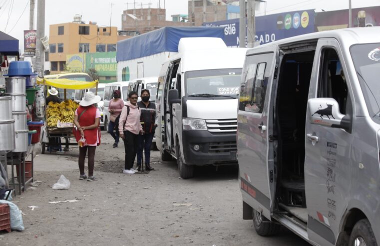 Transportistas del SIT exigen a nueva gerente luchar contra la informalidad