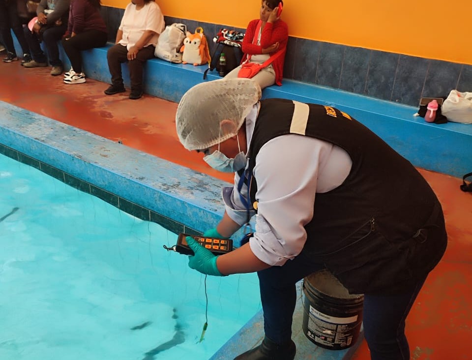 Geresa inicia clausura de piscinas sin acreditación sanitaria