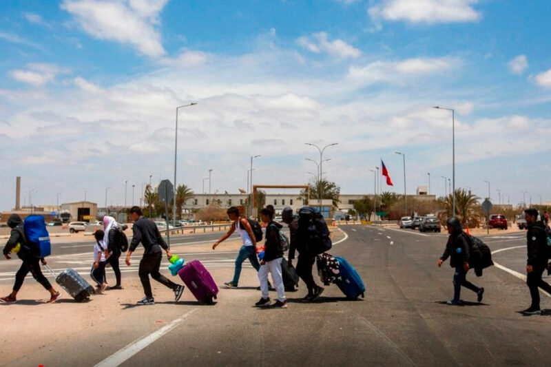 Perú declara emergencia en la frontera con Chile