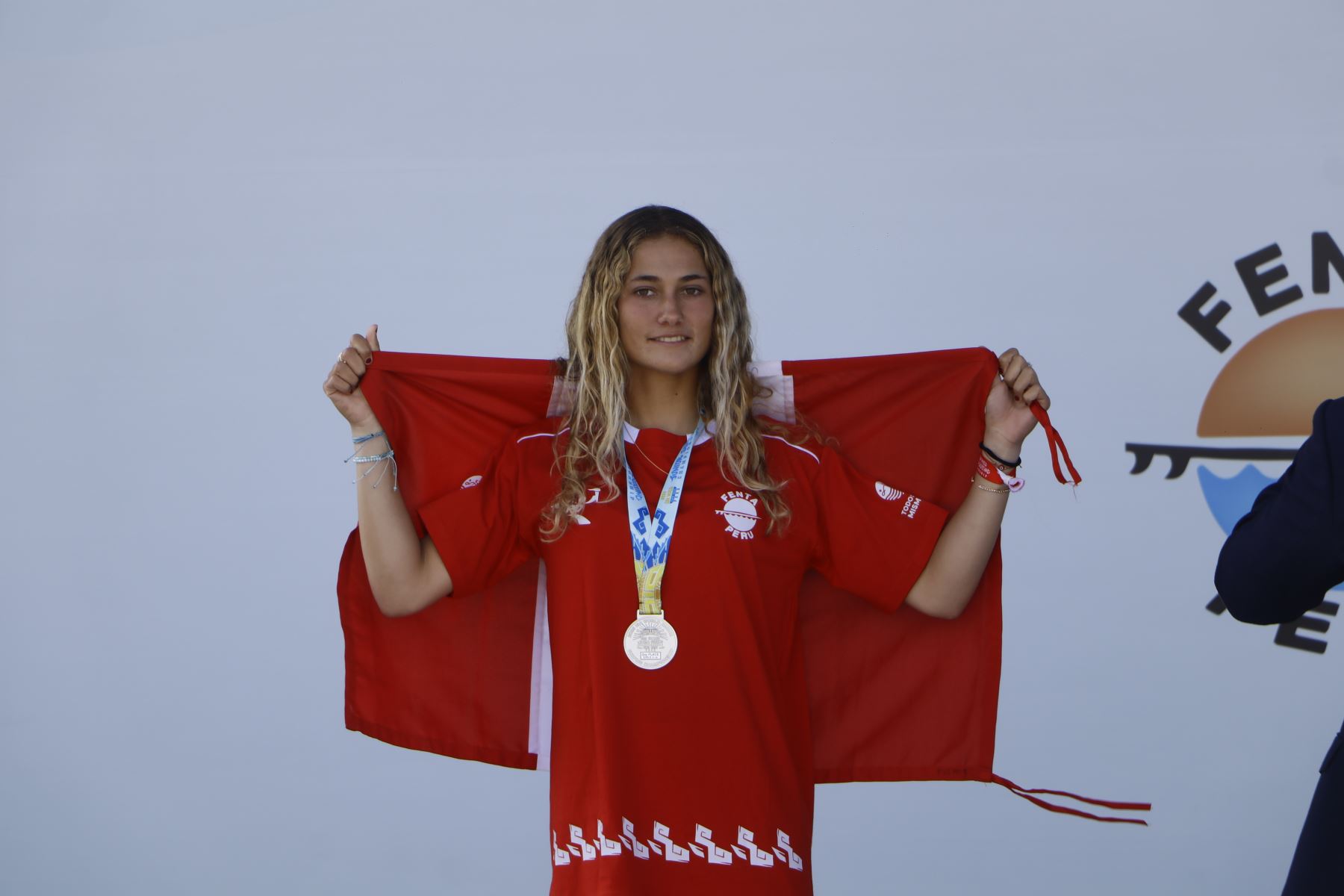 Catalina Zariquiey comprometida a seguir en el podio del surf