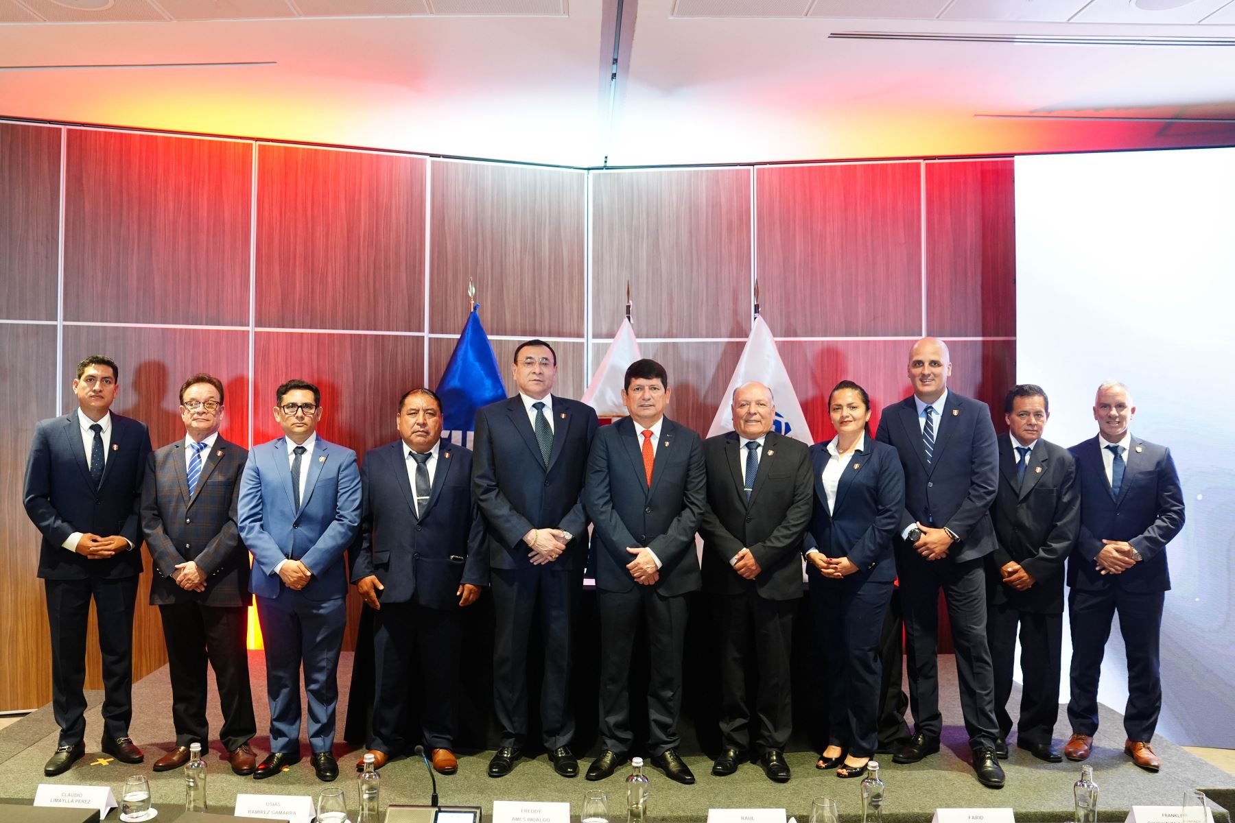 Juramentó la directiva de la nueva gestión de Agustín Lozano