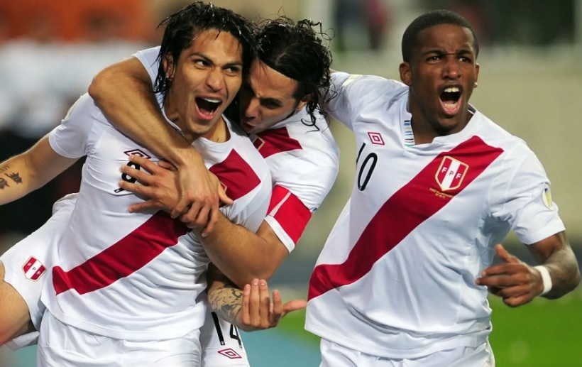 Paolo Guerrero se retira como goleador histórico de la selección