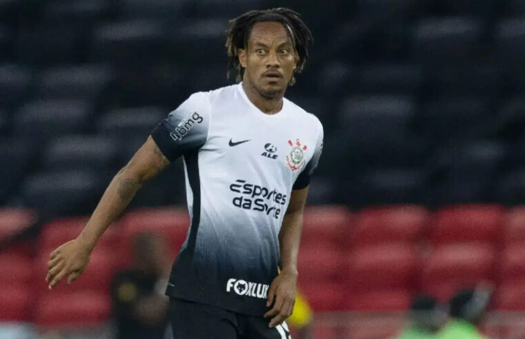 André Carrillo campeón del fútbol «Carioca» con el Corinthians