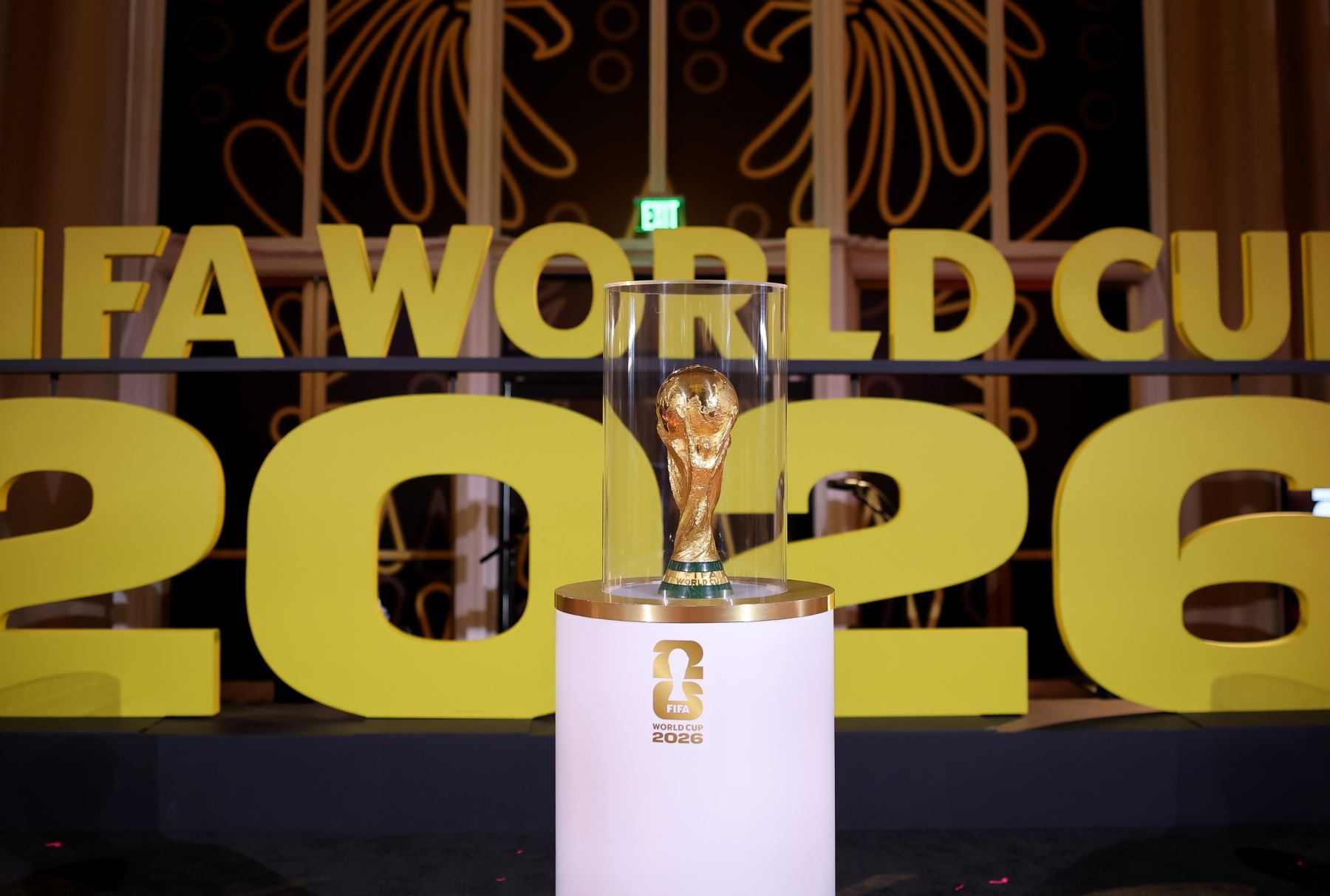 Aficionados y deportistas en riesgo por intenso calor en el Mundial 2026