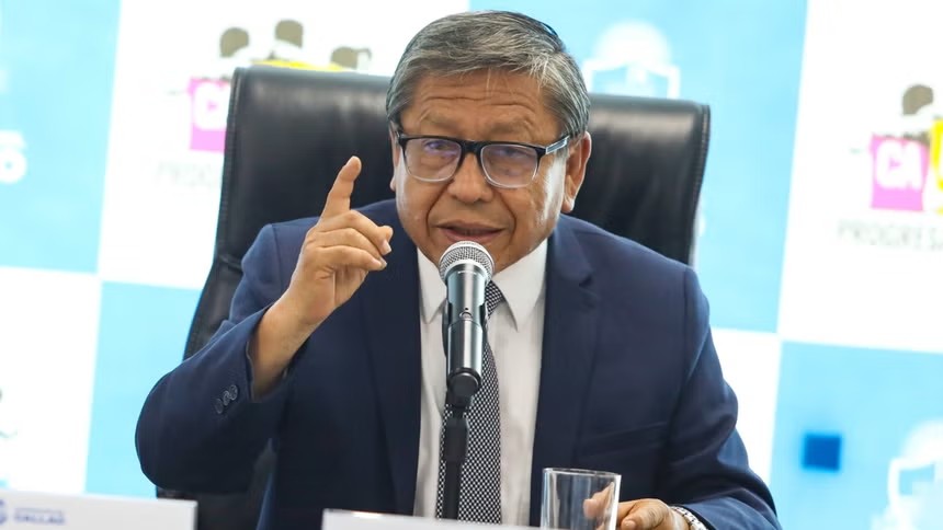 Poder Judicial confirmó orden detención preliminar por 15 días contra Ciro Castillo