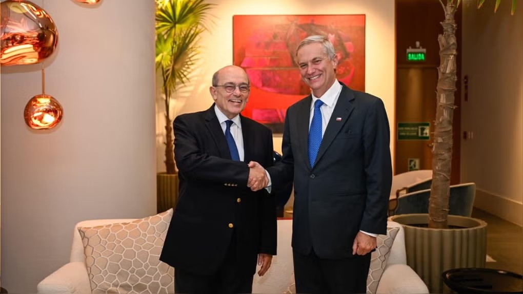 Presidente electo de Chile se reunió con el canciller Hugo de Zela