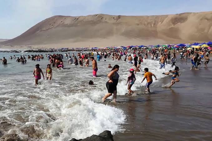 Más de 400  policías brindarán seguridad en 30 playas y vías terrestres