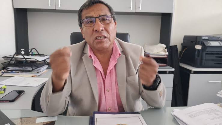 El 10 % de colegios de Islay aún no cuenta con saneamiento físico legal