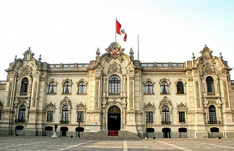 Ministros afirman que eslogan «El Perú a toda Máquina» es llamado a la unidad