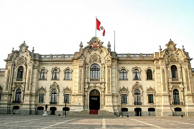 Ministros afirman que eslogan «El Perú a toda Máquina» es llamado a la unidad