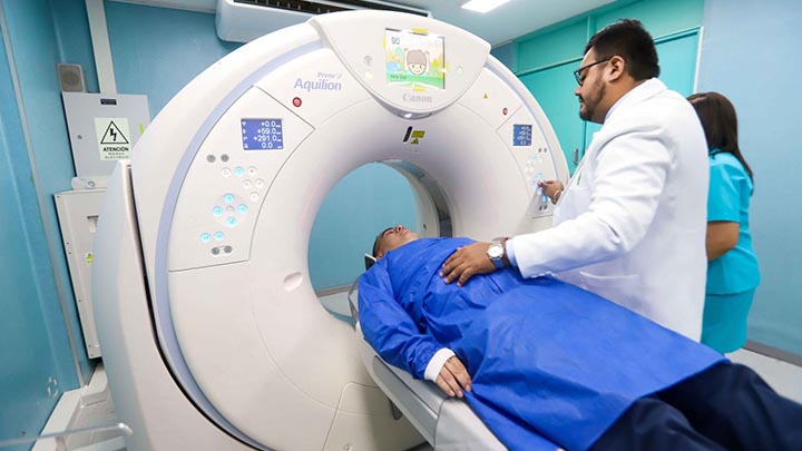 Un año más sin tomógrafo y resonador para el Honorio Delgado