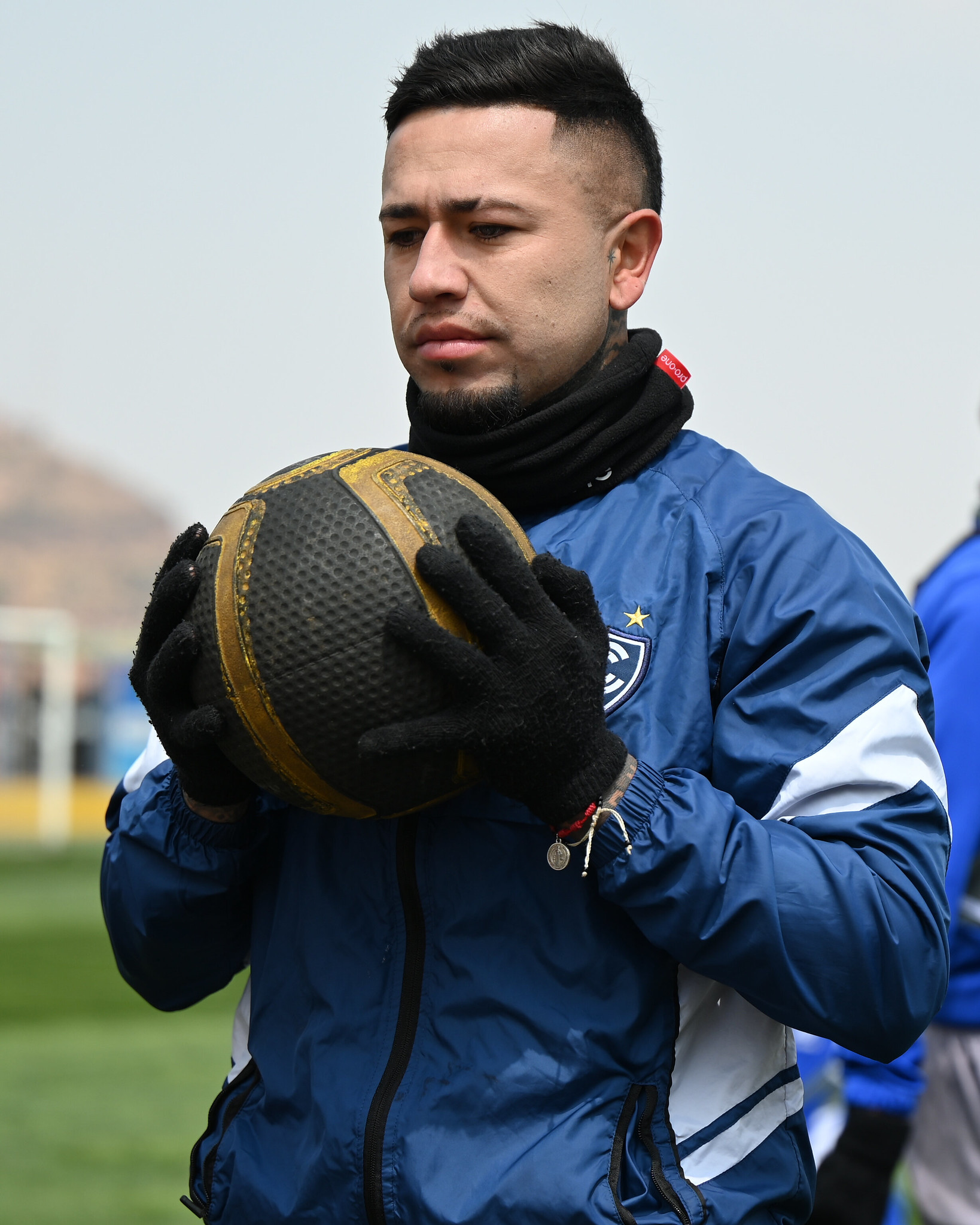 Arequipeño Paolo Fuentes jugará en el equipo de Lozano